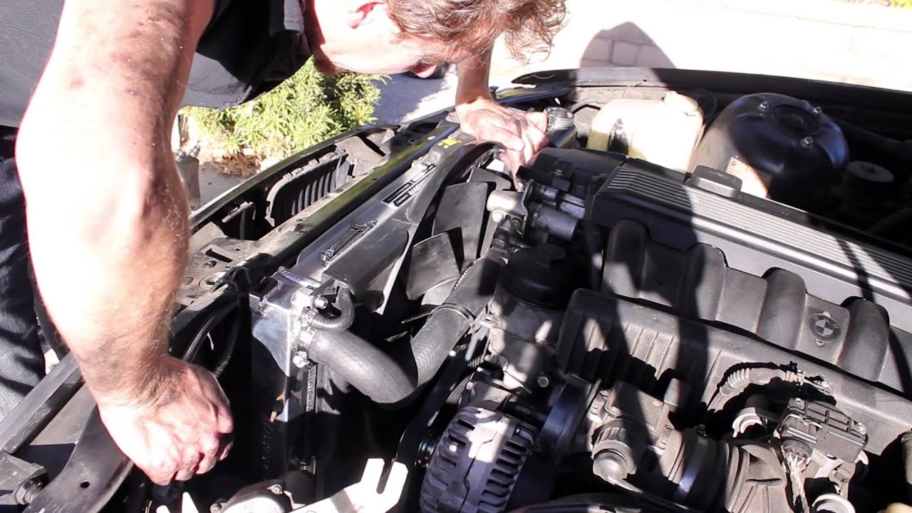 Radiator Install and Cooling System Upgrade BMW 328 (Part 2)