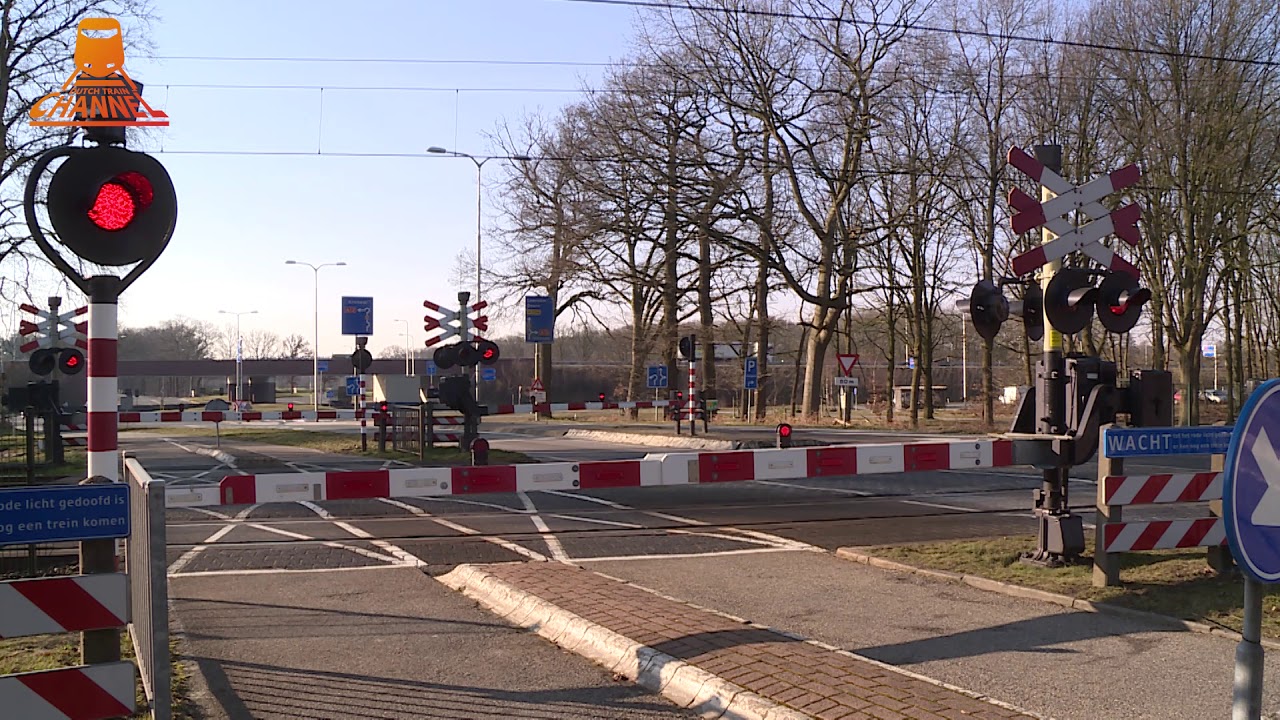 DUTCH RAILROAD CROSSING - Maarsbergen - Woudenbergseweg