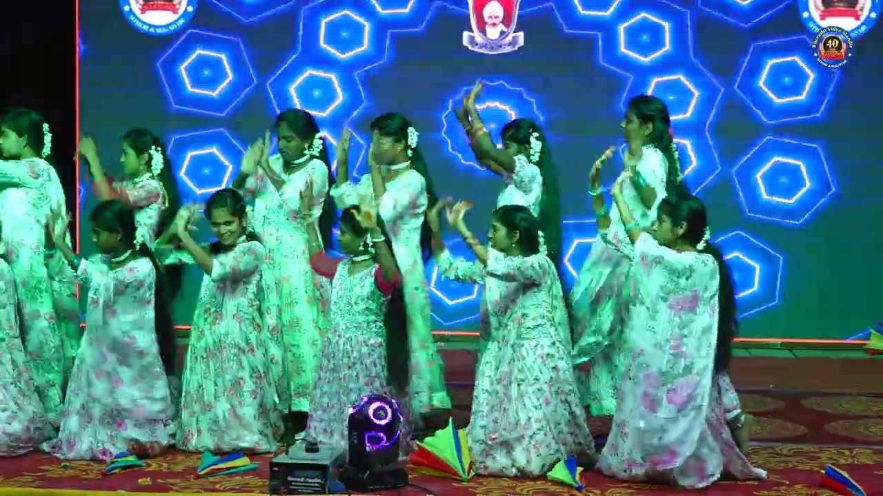 மழைச்சாரல் | Rain Song | Matric Girls| 40th Annual Day| Bharathi Vidya Mandir Matric School| Sitheri