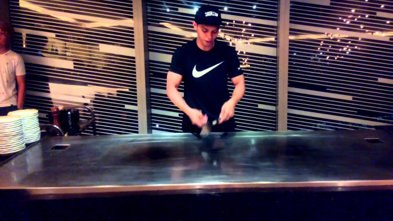 Teppanyaki tricks at akira