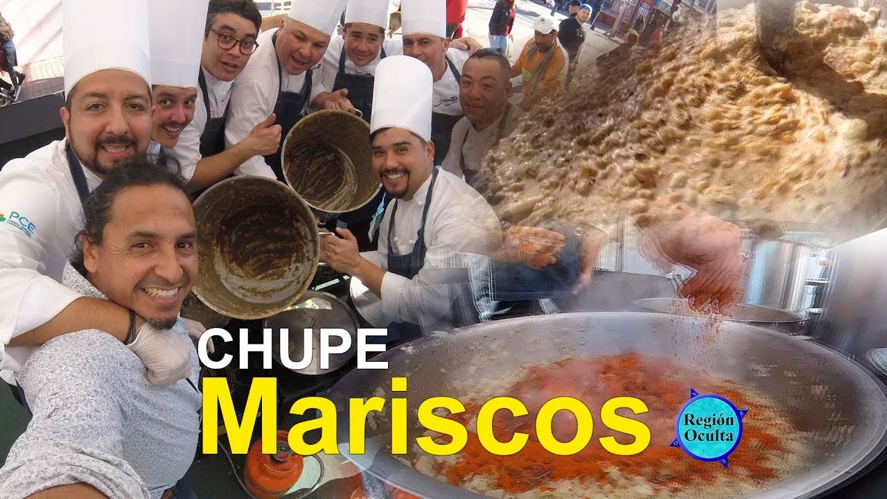 CHUPE DE MARISCOS :regalando y cocinando en la calle 🐚