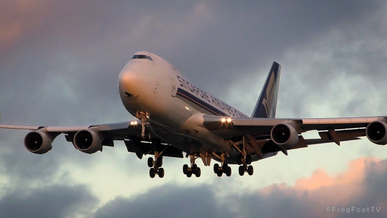 Singapore Airlines Cargo | Boeing 747-412F at London Heathrow Airport