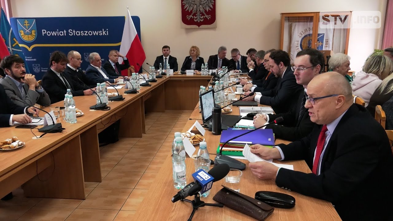 Koleją z Kielc do Staszowa i Połańca. Na początek cztery pary pociągów