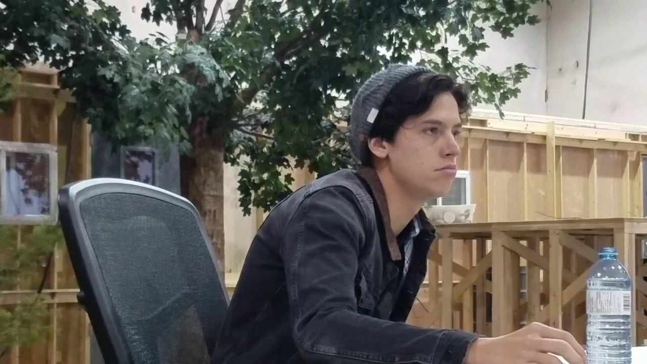Cole Sprouse: Full Interview on the set of Riverdale