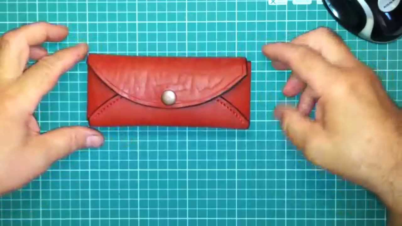 Очечница из кожи