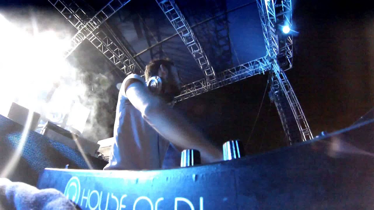Andy Woldman Teaser 2