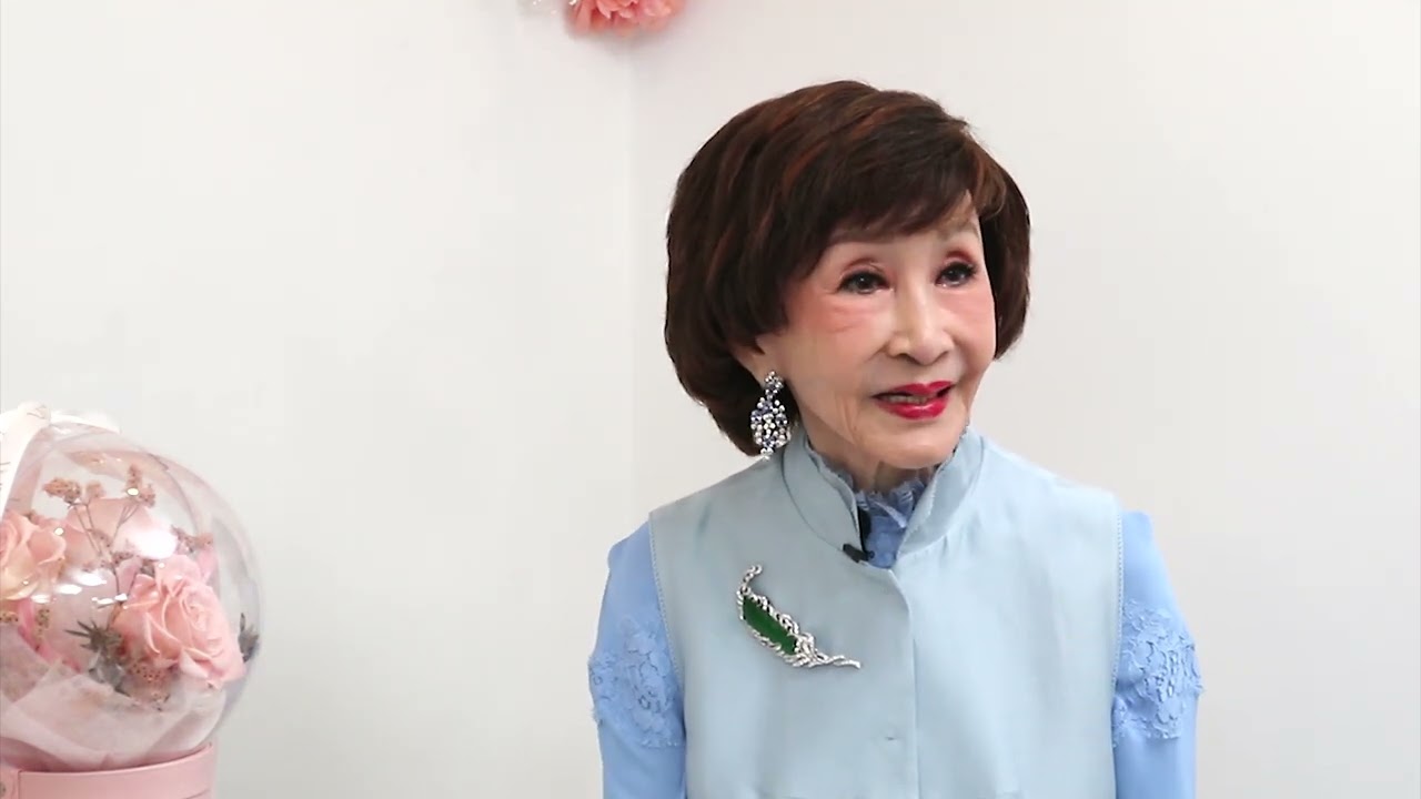 鄭明明從不爭鋒，誰與爭鋒