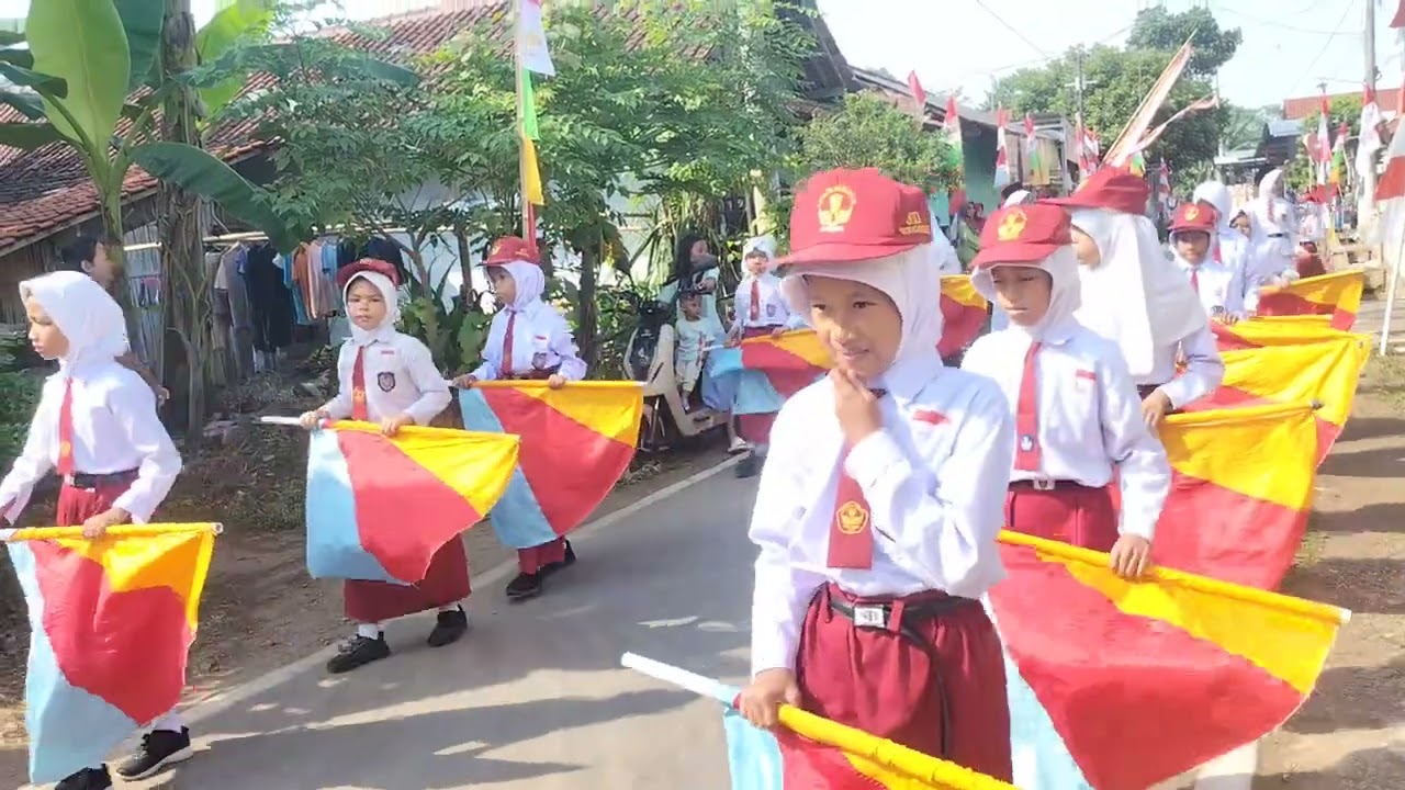 Penampilan drumband SDN 01 Menjangan dalam rangka Menyambut HUT RI ke 80...