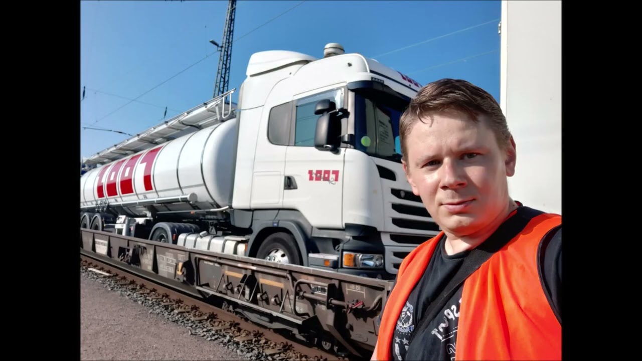 Ralpin freiburg novara train truck