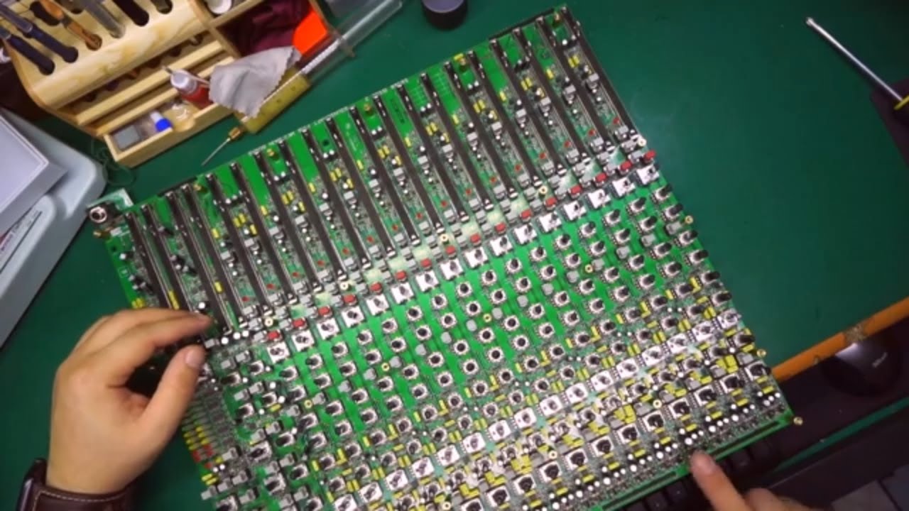 SOUNDCRAFT EFX 16   RIPARAZIONE DI UNO STRANO DIFETTO #90