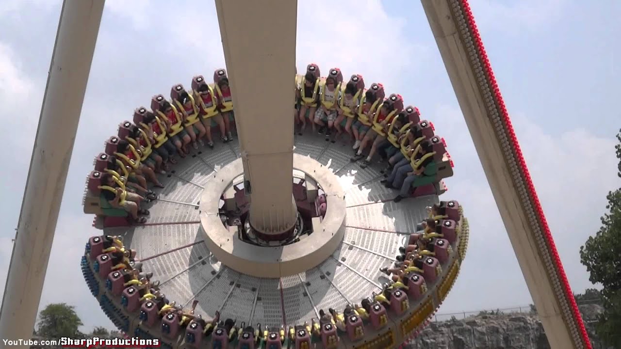 Frisbee (Off-Ride) Six Flags Fiesta Texas