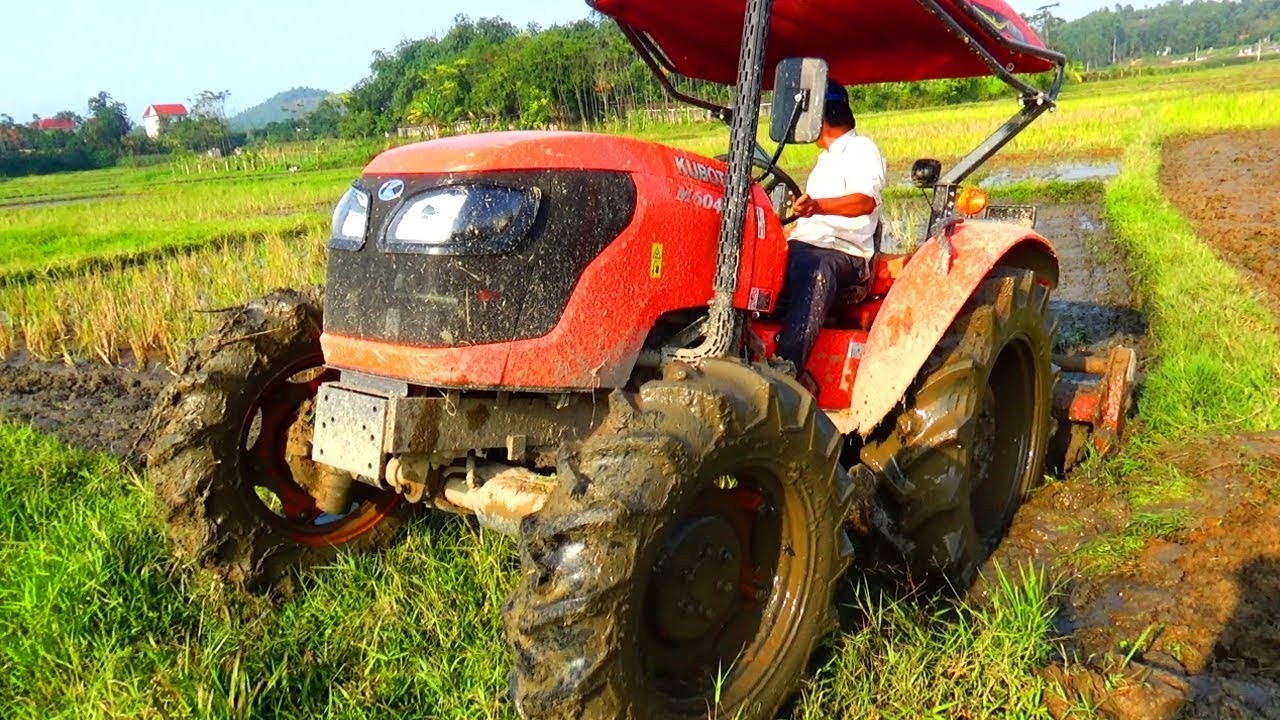 máy cày, xe máy cày, may cay, máy cày ruộng - LÀM VIỆC - Tractor at work