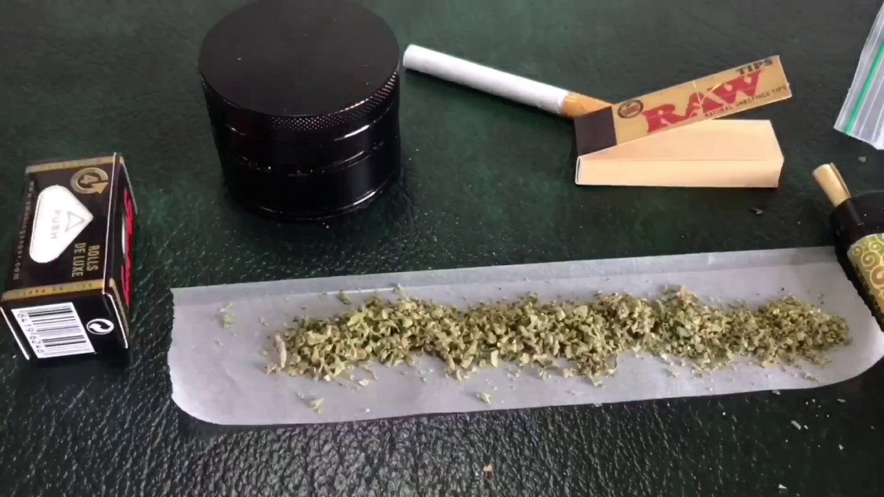 Rolling a huge joint and some bong hits in 4K