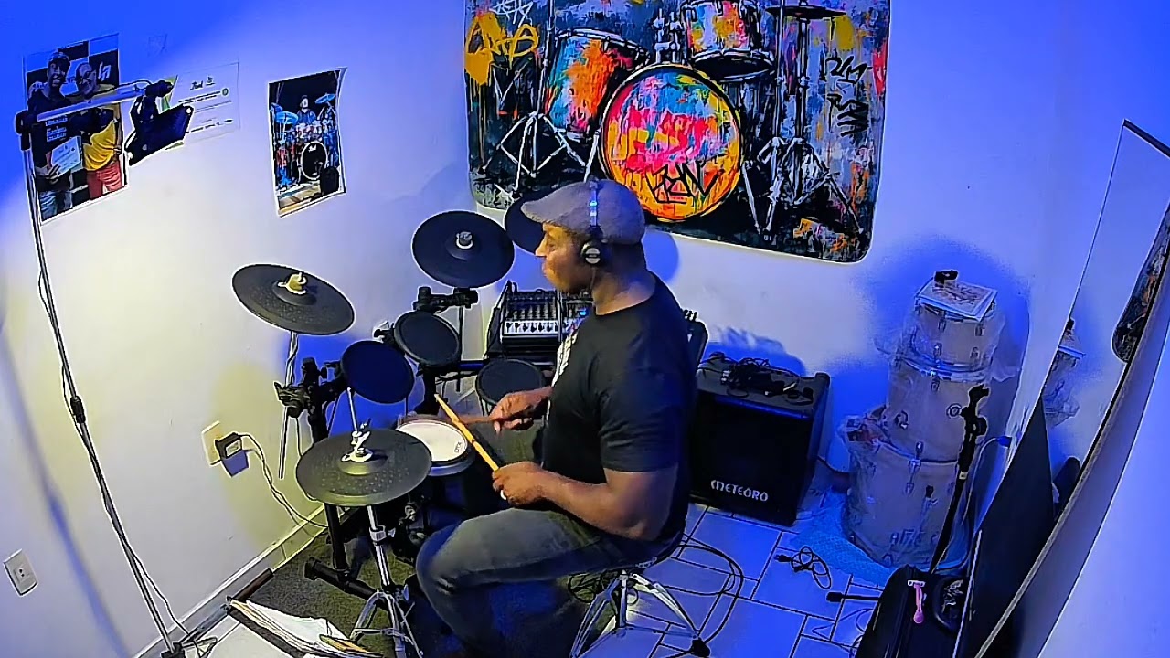 Stevie Wonder - My Love Is On Fire #drumcover  #drums  #drummer  #groove  #drumsdrumsdrums 