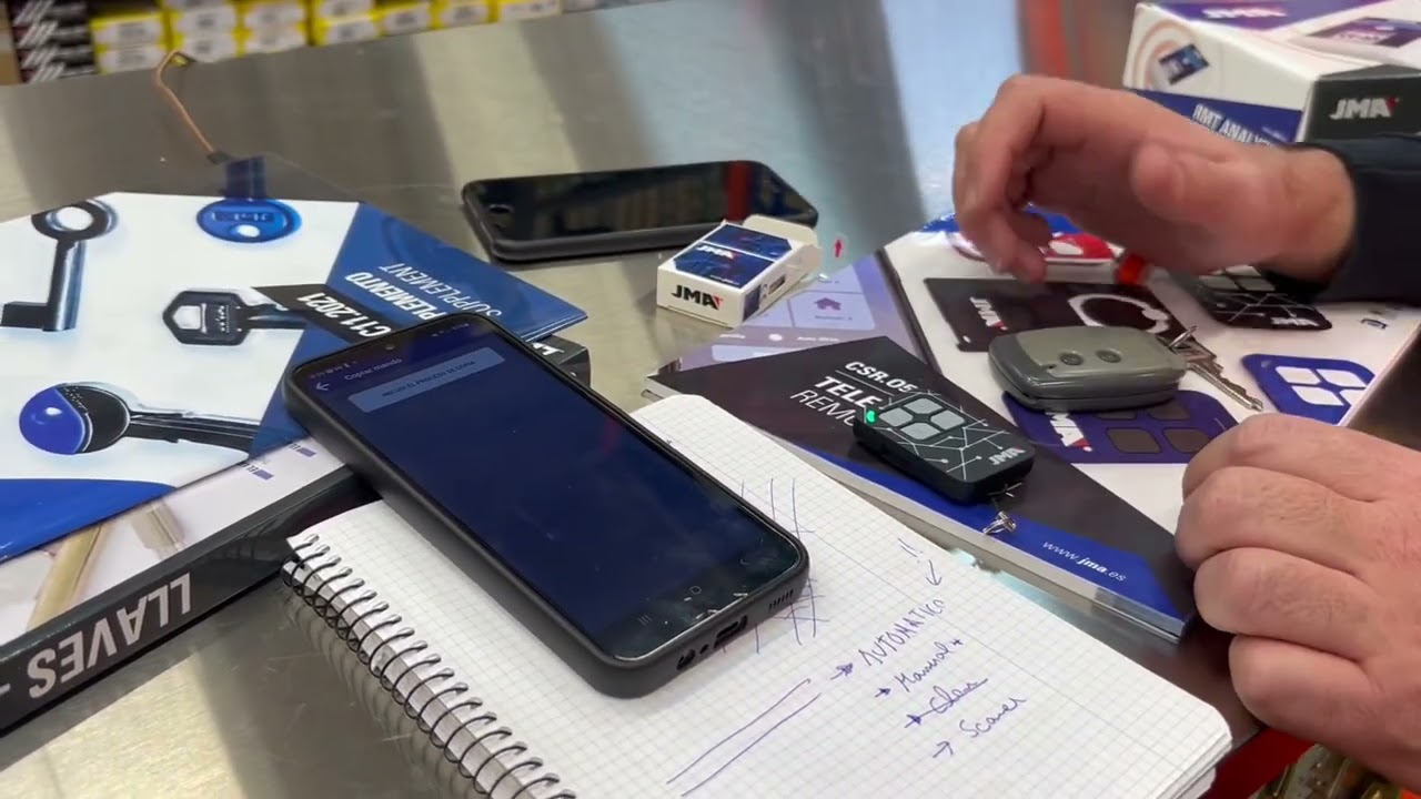 DUPLICADO DE MANDOS DE PUERTA DE GARAJE. COPIA DE MANDO JMA