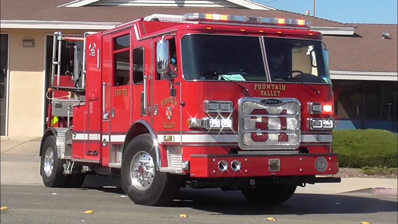 Fountain Valley Fire Dept. Truck 31 & Falck Ambulance 31 Responding 3/10/2025