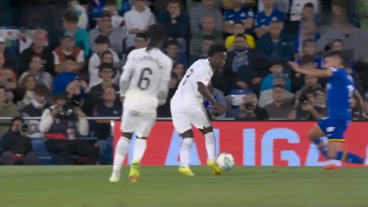 Vin&iacute;cius Jr. vs Getafe ⚪🚘 | La Liga 2025 | Chaos Creator & Game Changer
