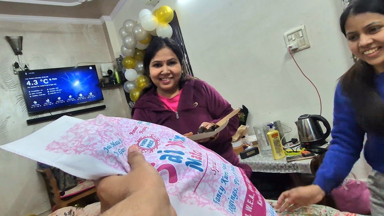 Mummy Ko Surprise GIFT Diya 🎁🥰