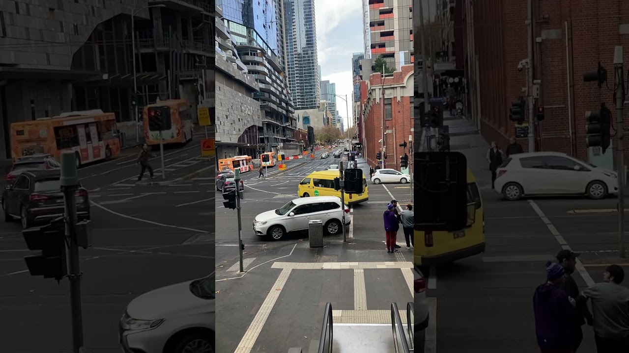Melbourne Street View 😎 , Australia 🇦🇺!! #viral #travel #visitmelbourne #melbourne #melbournecity