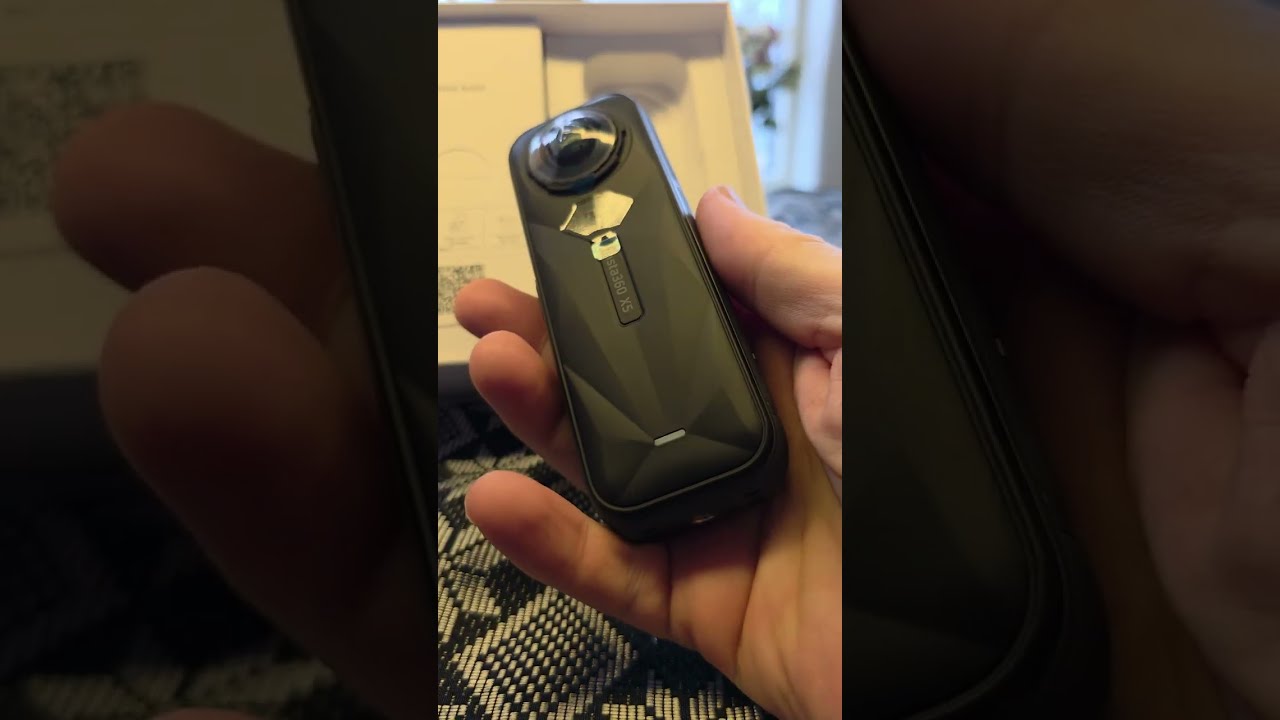 Insta360 x5          silent Unboxing