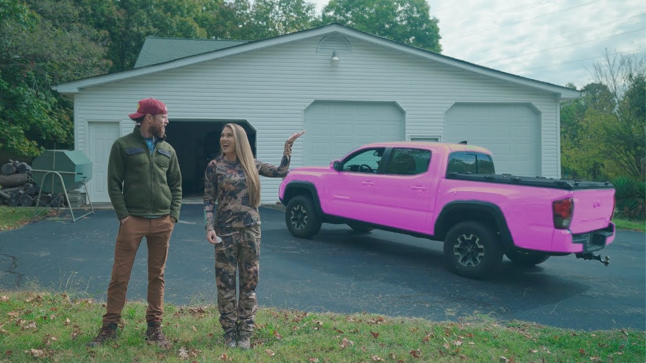 Austin Brown - Hers Ain't Mine (Official Music Video)