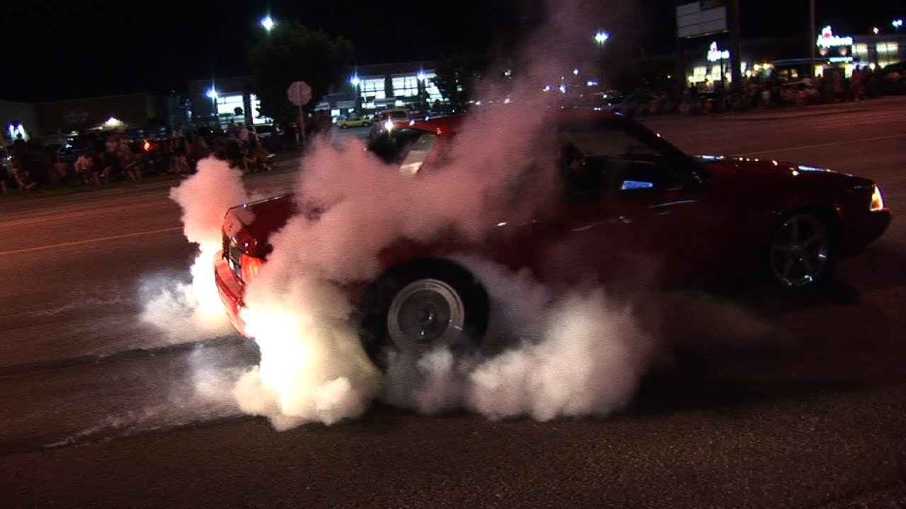 Street BURNOUTS, Cruise Night ANTICS - Fall Street Machine Nationals