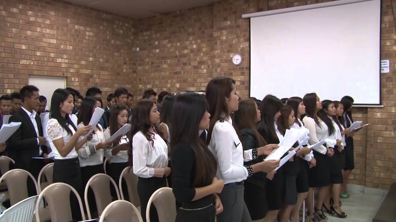 Van In An Ra Lai & Hallelujah Chorus Medley