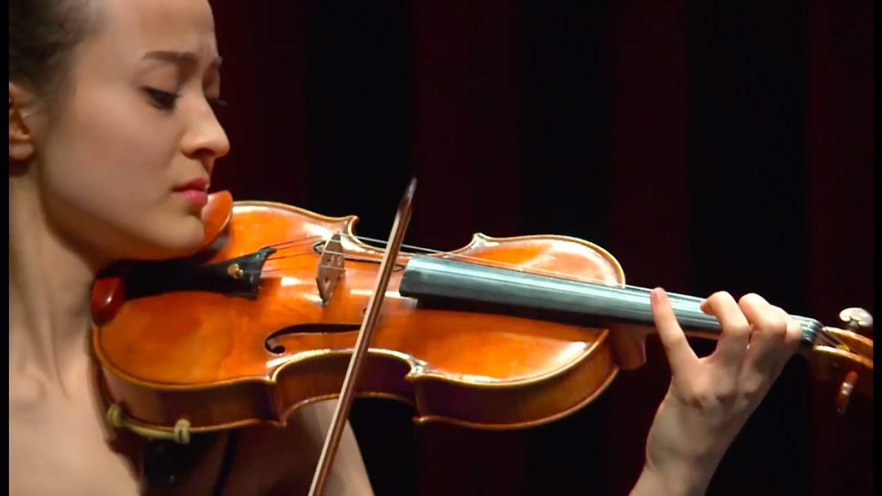 J. S. Bach: g-minor Sonata No. 1: Siciliana | Sumina Studer