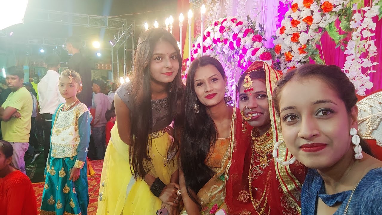 @DancerSanatan1 savitri di ki reception party @SavitriKumariOfficial reception party