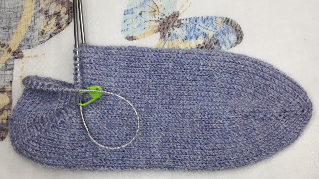 Носки от мыска с пяткой бумеранг. Вязание спицами. Boomerang toe socks