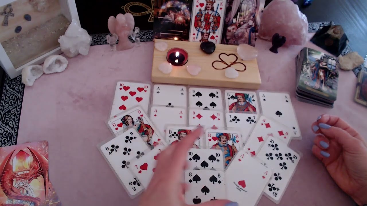 Seine GEDANKEN kreiseln um seine miserable SITUATION & merkt Du FEHLST ihm | #tarot #liebe