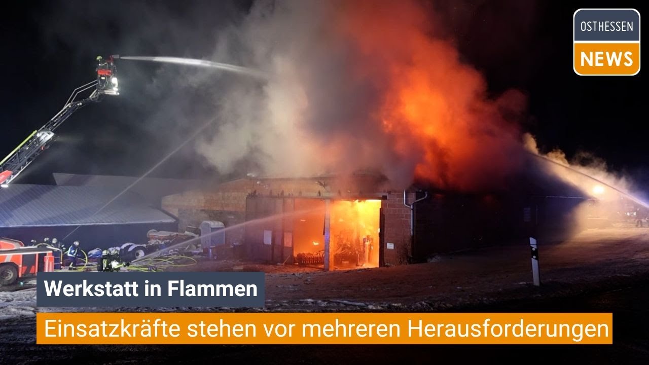 FLIEDEN: Werkstatt in Flammen: Einsatzkräfte stehen vor mehreren Herausforderungen