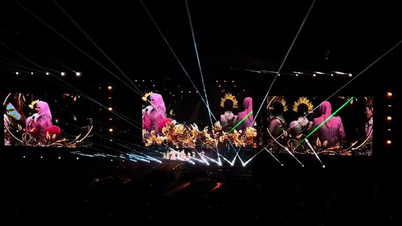 [Konsert Legacy 30] Siti Nurhaliza feat Umairah