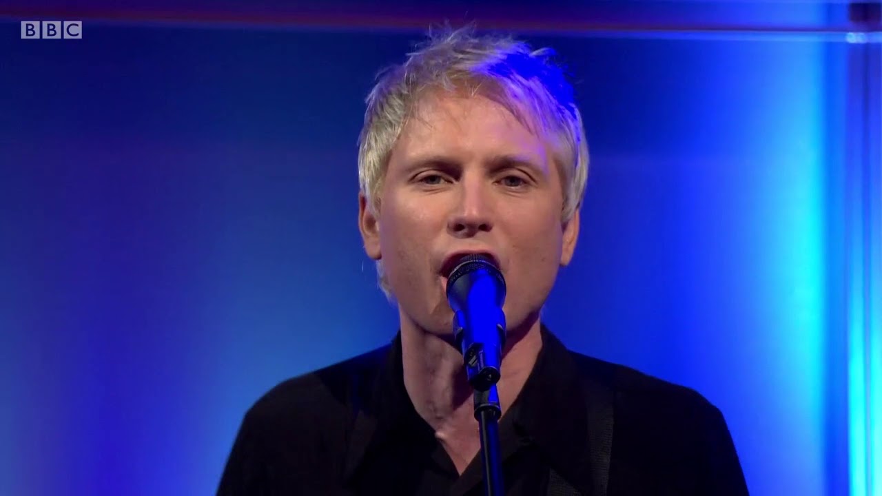 Franz Ferdinand - Paper Cages (Live on The Andrew Marr Show 07/01/2018)