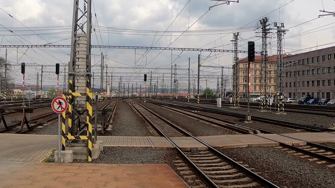 Pociągi na stacji Praga Hlavni Nadrazi - Czechy