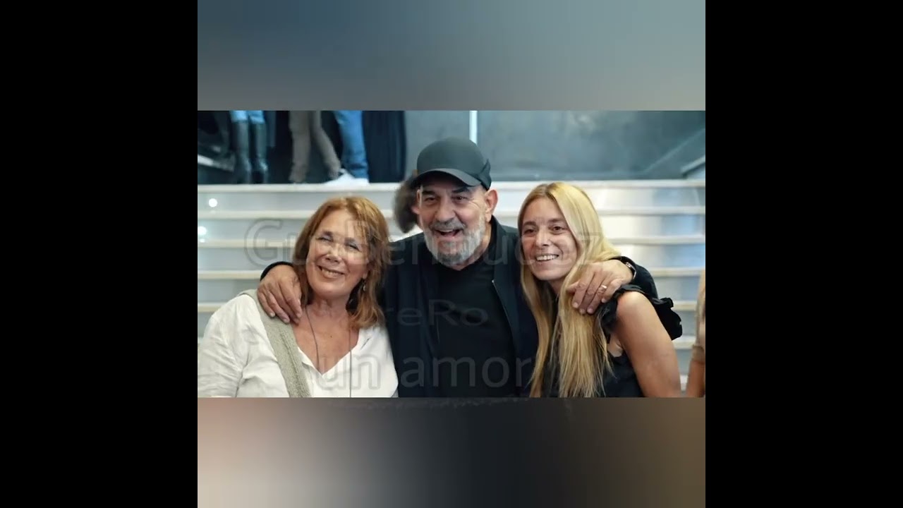 Gustavo en el estreno de Votemos, la obra de teatro producida por Adrián Suar (11/04 /2023)