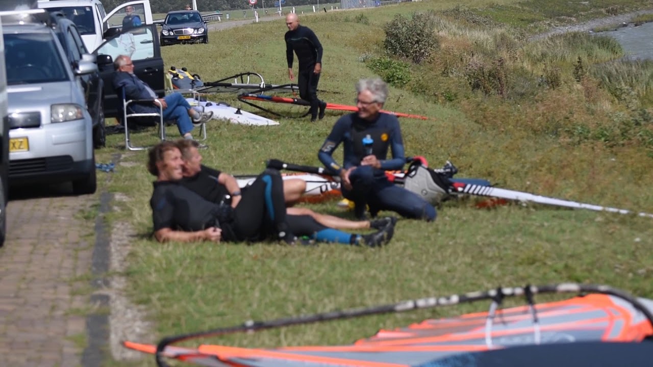 SURFEN OP DE HOUW 19 08 2019 VIDEO