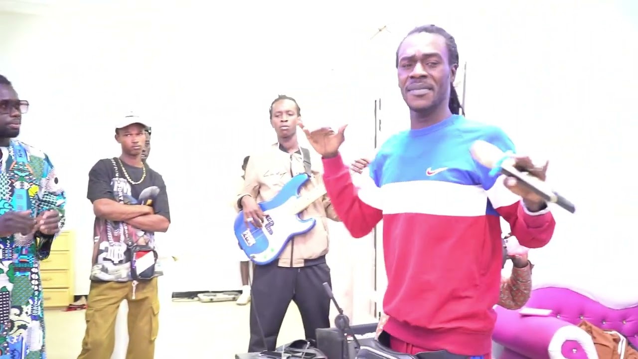 QUELLLE PERFORMANCE DE L'ARTISTE PAPA SERIGNE TROP FORT
