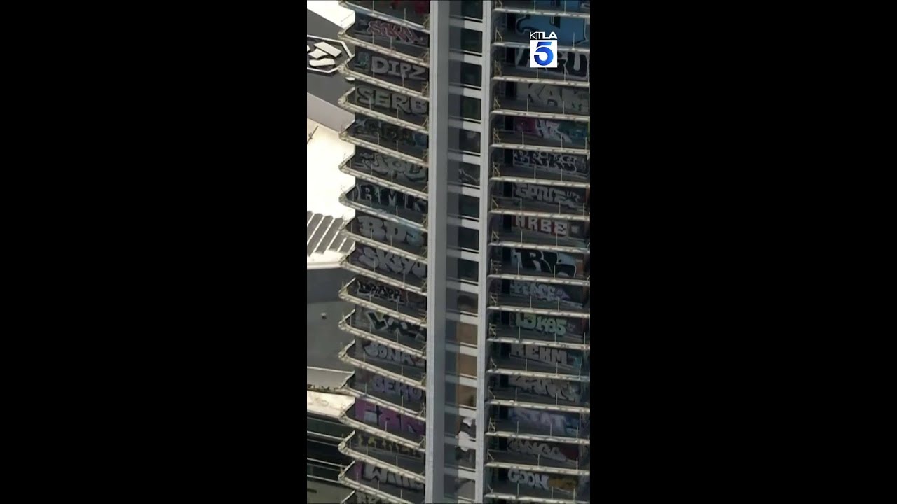 Cleanup begins at DTLA's graffiti towers