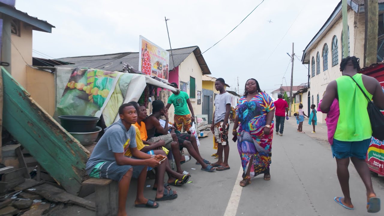 DAY AND NIGHT LIFE IN AFRICAN COMMUNITY GHANA ACCRA OSU