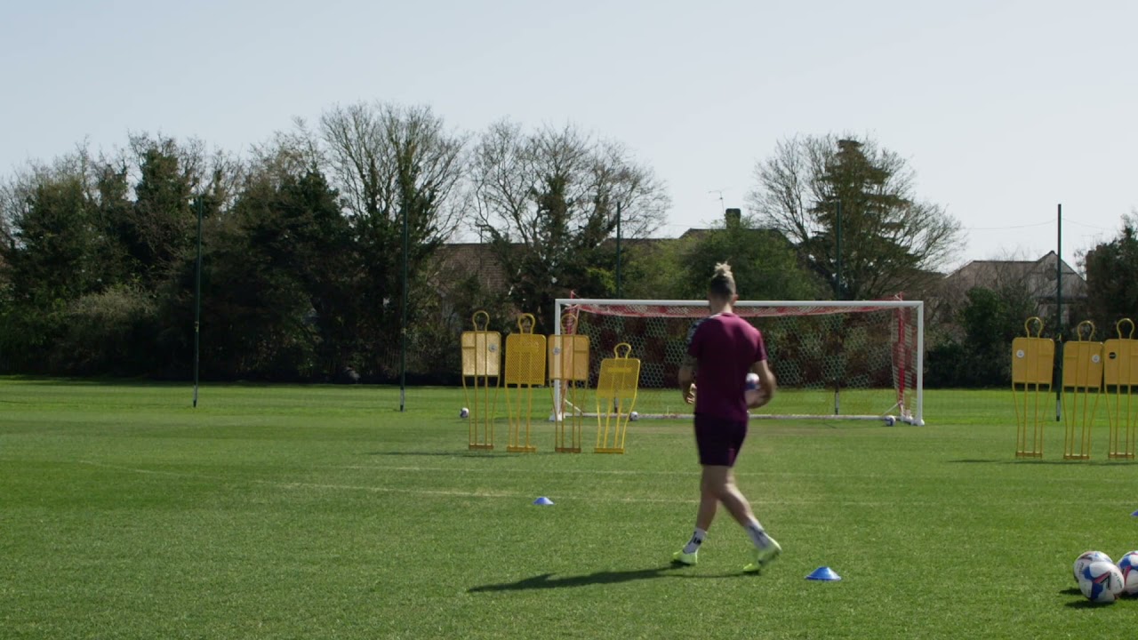 Emiliano Marcondes Freekick Training