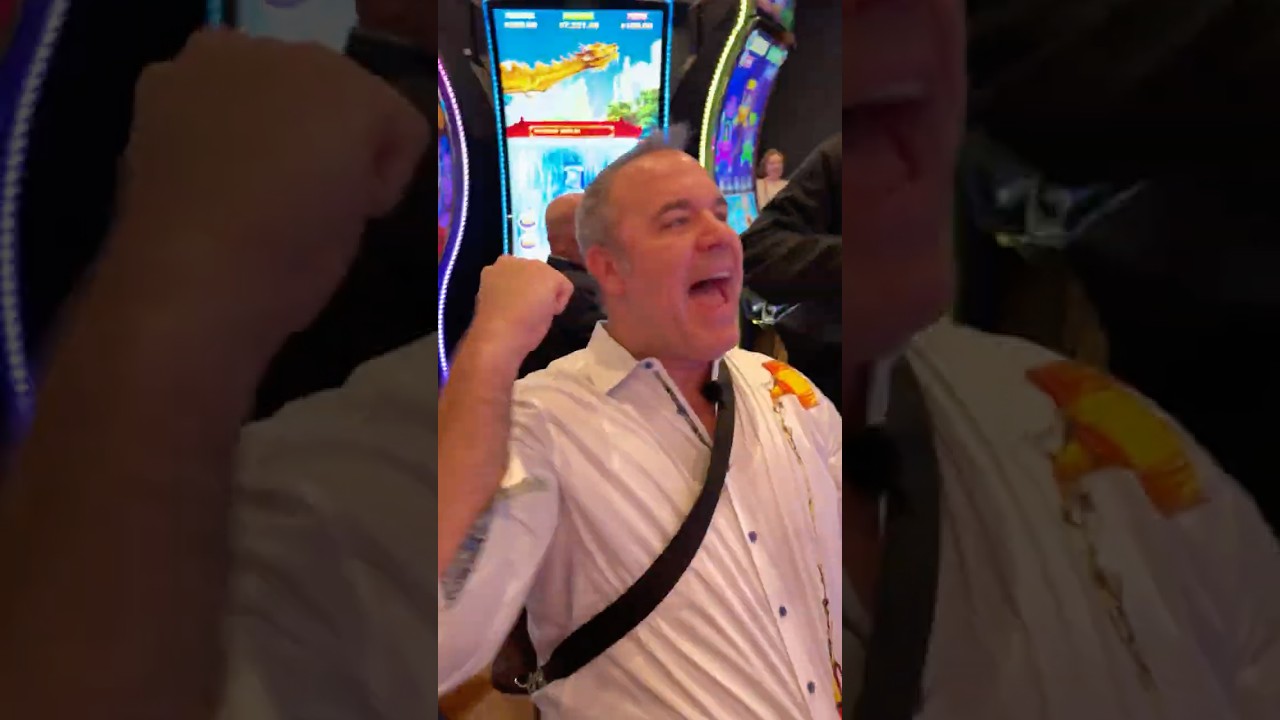 OMG.... LIFE-CHANGING JACKPOT HAPPENED.... #casino #slots #gambling #jackpot