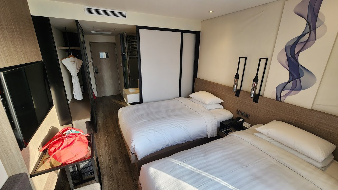 Fairfield by Marriott Busan, Standard room - 2 Twin beds with city view @AllHotelReview