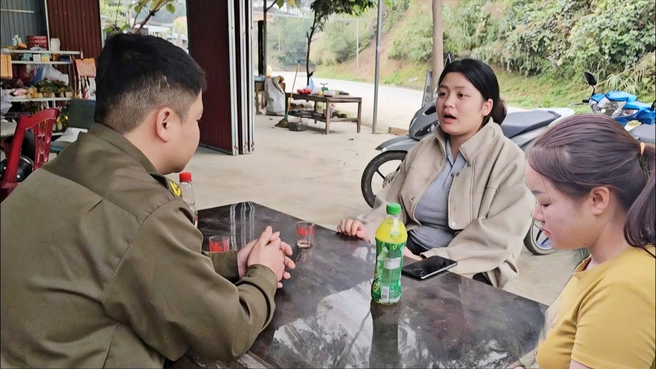 Чык рассказал своей сестре о прошлом Фуонга, и она была потрясена.