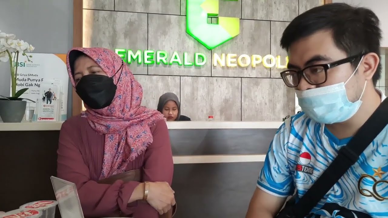 Melihat rumah di Emerald Neopolis Pinayungan Karawang