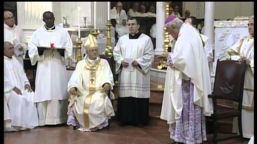 Ingresso in diocesi S. E.  Mons  Pietro Maria Fragnelli, vescovo di Trapani  seconda Parte