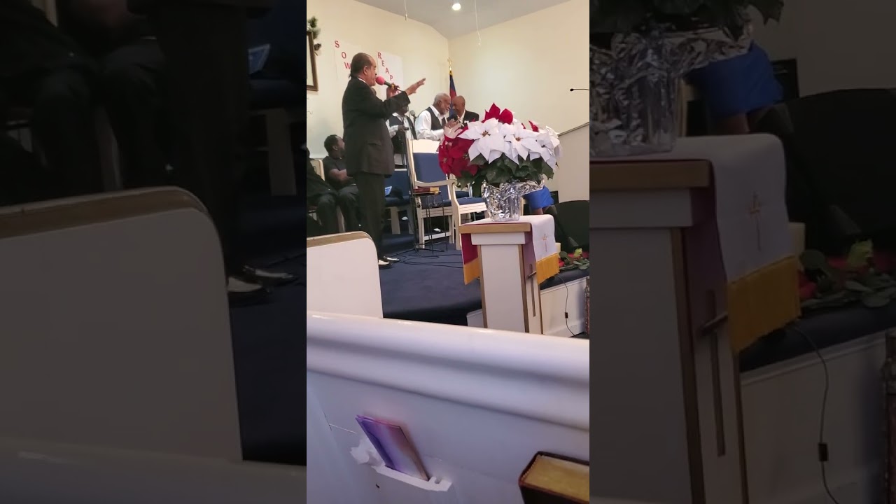 The Guiding LIGHTS GOSPEL QUINTET SING AT  CALVIN BROWNS FUNERAL.
