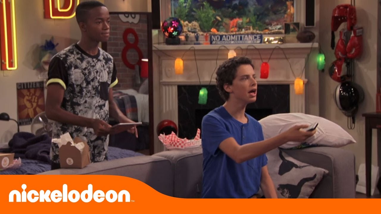 Bella And The Bulldogs | Amigos de Visita | Nickelodeon en Español