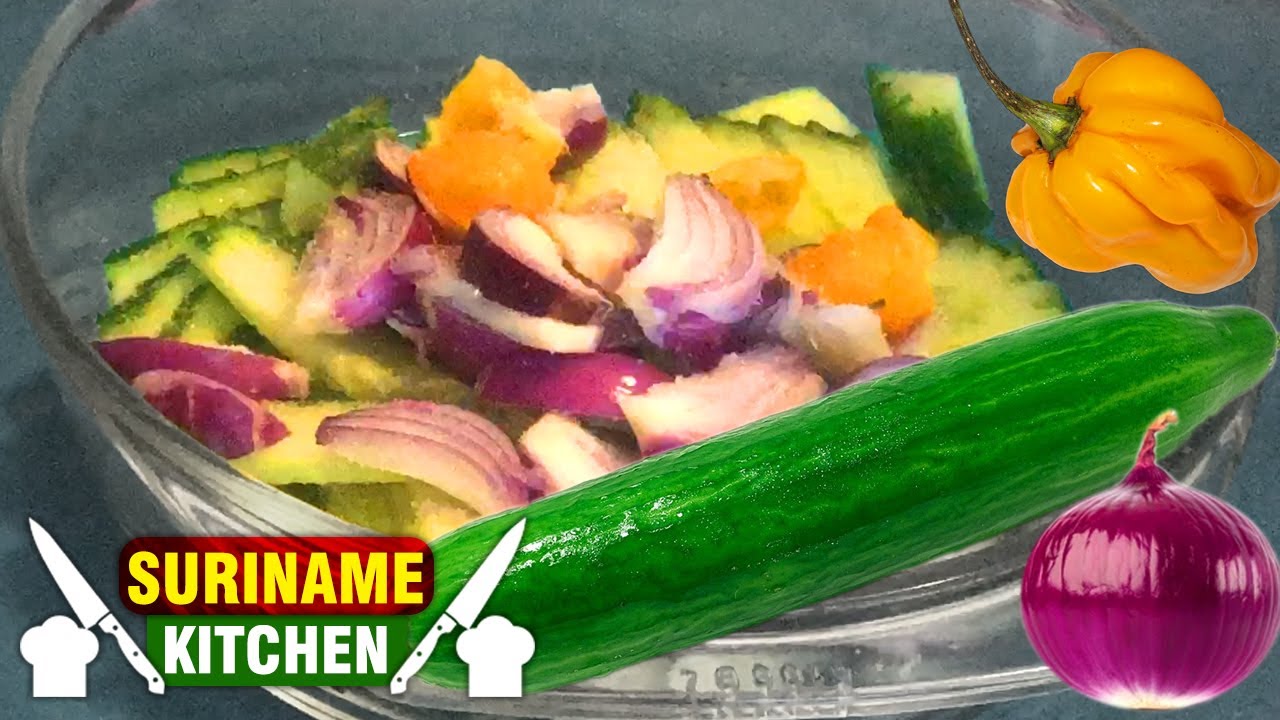 Surinaamse Azijn Zuurgoed Van Komkommer Uien Peper | Surinamese Vinegar Sour Cucumber Onions Pepper