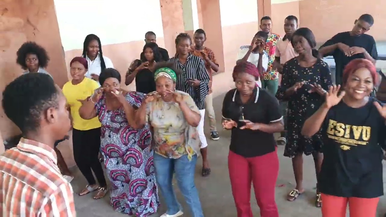 Apprentissage de Popopo totiaki ntembe (A Makamba): Chorale Miséricorde divine, St François de Sales